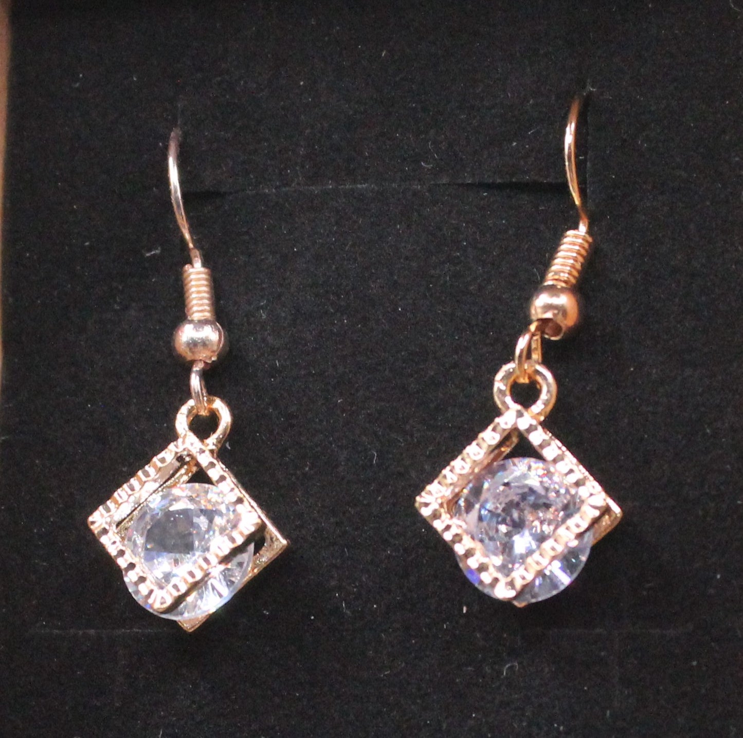 Cubic zircon earring gold
