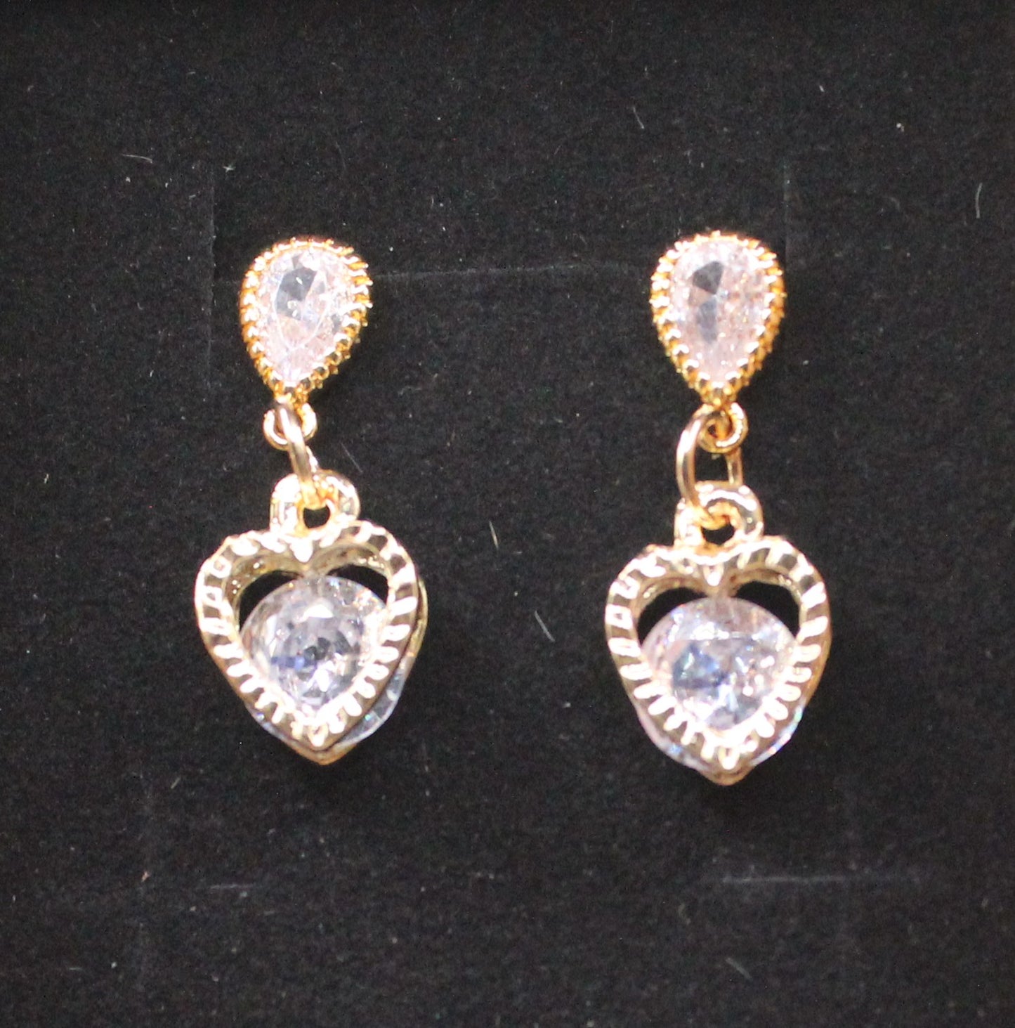 Cubic zircon earring gold