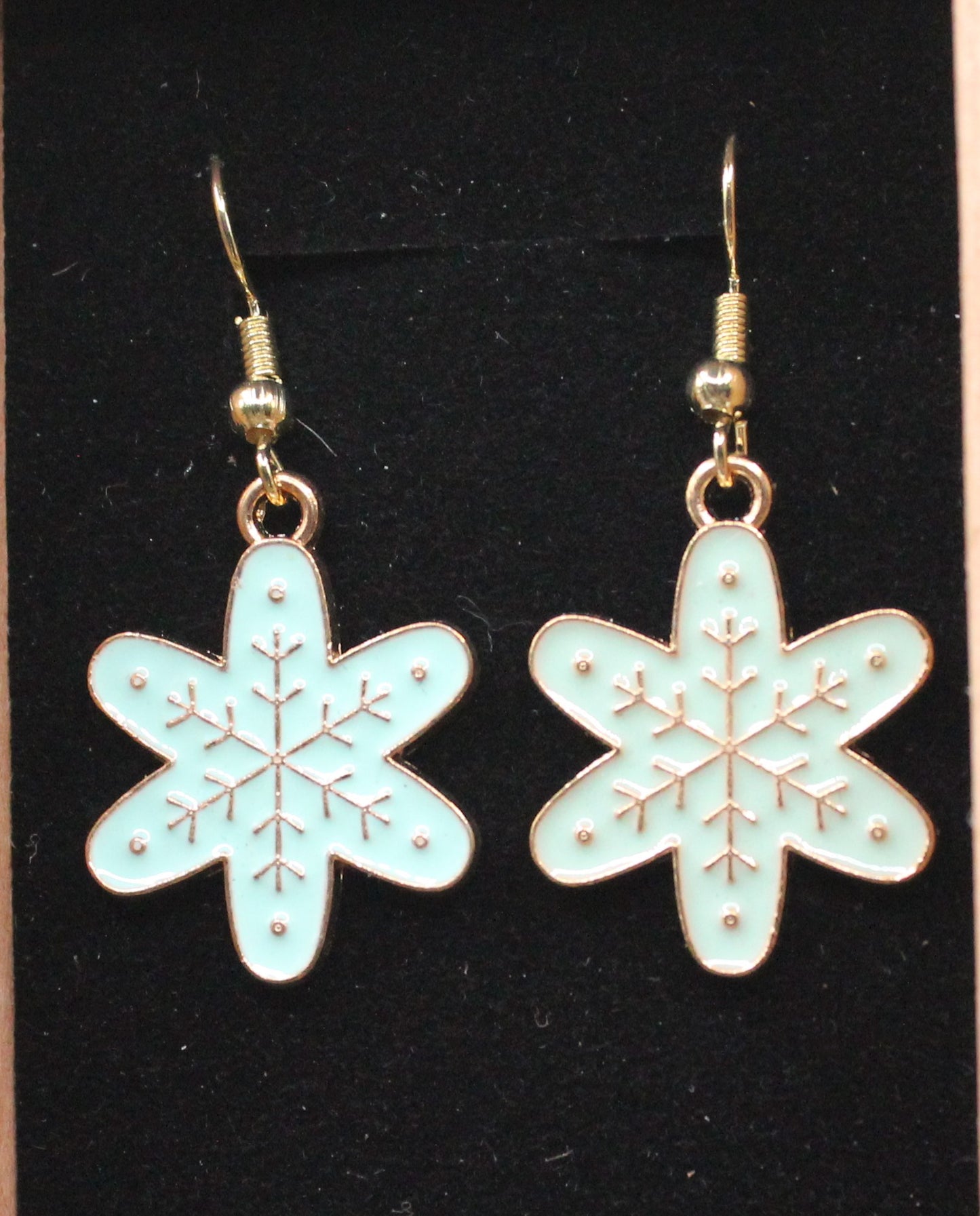 Christmas charm earring