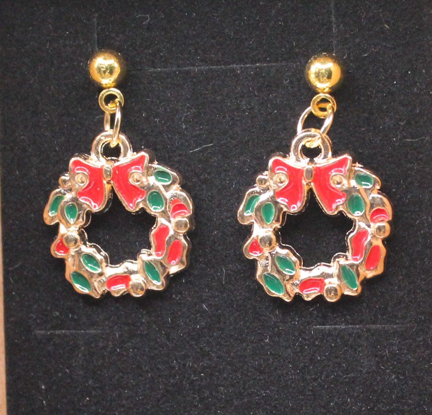 Christmas charm earring