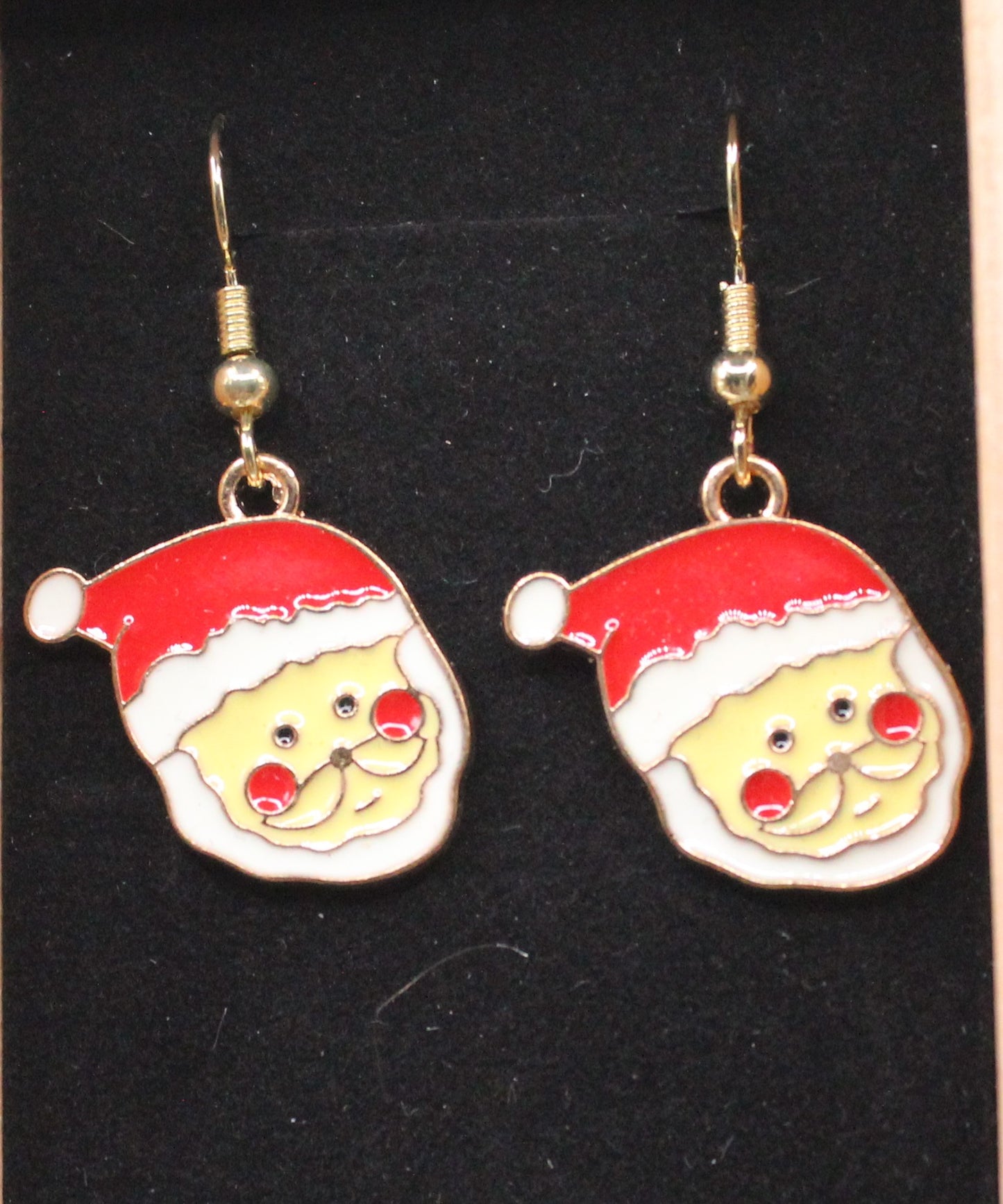 Christmas charm earring