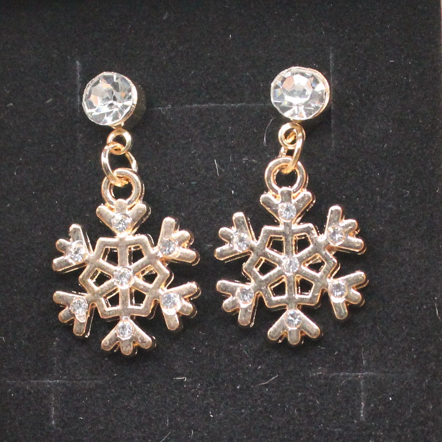 Christmas charm earring