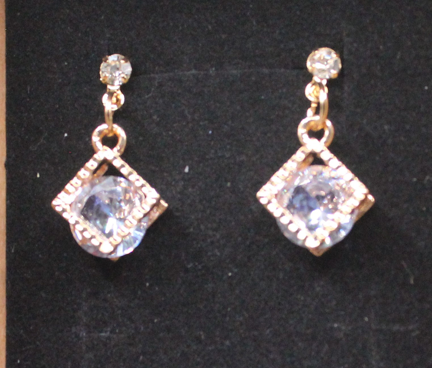 Cubic zircon earring gold