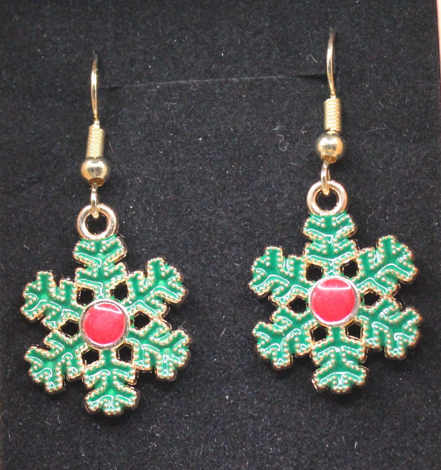 Christmas charm earring